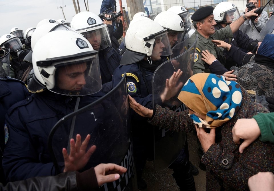 Yunanistan'da göçmenler eylem yaptı. Atina-Selanik seferleri durdu  galerisi resim 10