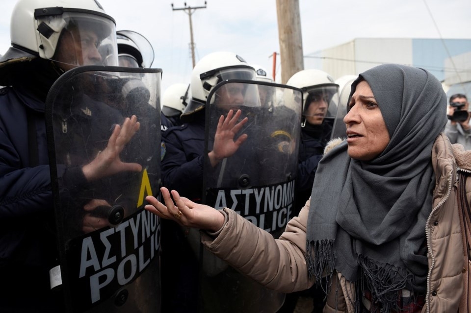 Yunanistan'da göçmenler eylem yaptı. Atina-Selanik seferleri durdu  galerisi resim 5