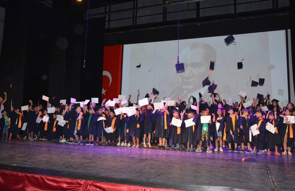 Özay Günsel Çocuk Üniversitesi düzenlenen törenle ilk mezunlarını verdi galerisi resim 14
