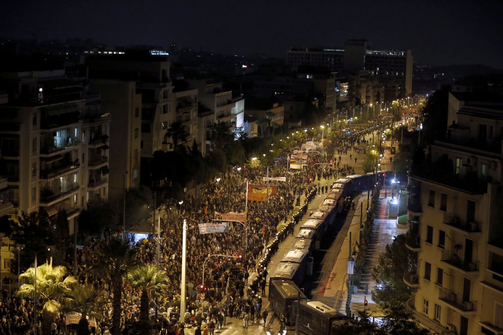 Protesto gösterilerinin yaşandığı Atina’dan kareler galerisi resim 3