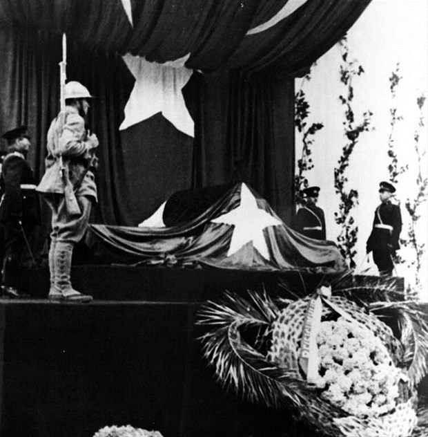 Atatürk’ün cenazesinden fotoğraflar... galerisi resim 30