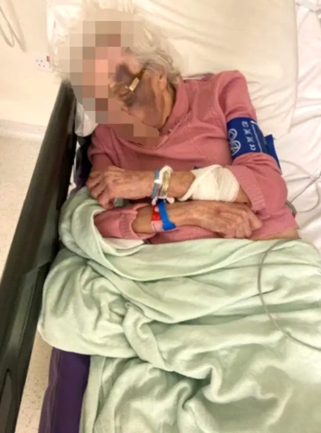 Görüntüler korkunç! 90 yaşındaki kadın, huzurevi çalışanı tarafından tec galerisi resim 5