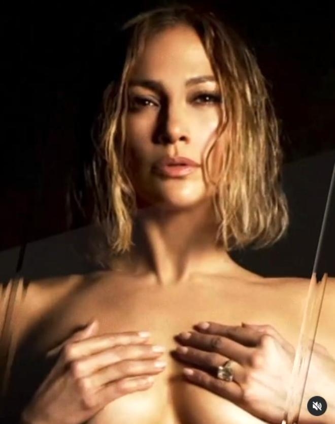 50'sinden sonra bunu da yaptı! Yıldız şarkıcı Jennifer Lopez çırılç galerisi resim 3