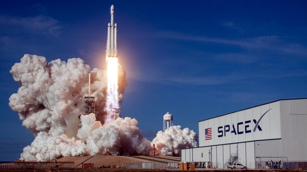 NASA, Ay'a gidecek insanlı kapsülün inşası için Elon Musk'ı se galerisi resim 5