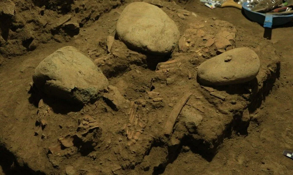 Endonezya'da 7 bin 200 yıl önce ölen kadının DNA örneği keşfedildi