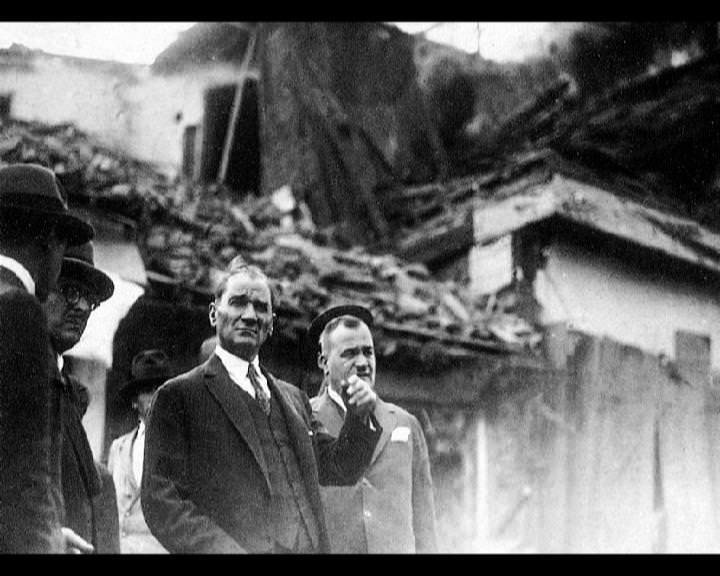 Atatürk'ün bu fotoğraflarını belkide hiç görmediniz... galerisi resim 134
