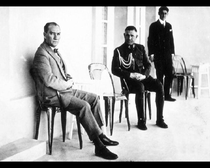Atatürk'ün bu fotoğraflarını belkide hiç görmediniz... galerisi resim 142
