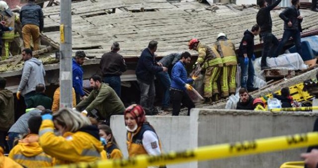 İstanbul Kartal'da 8 Katlı Bina Çöktü! 2 Kişi Öldü, 6 Kişi Yaralı O galerisi resim 1