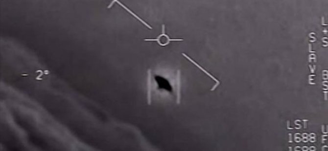 Pentagon, UFO Olduğu İddia Edilen Cisimlerin Görüntülerini Paylaştı