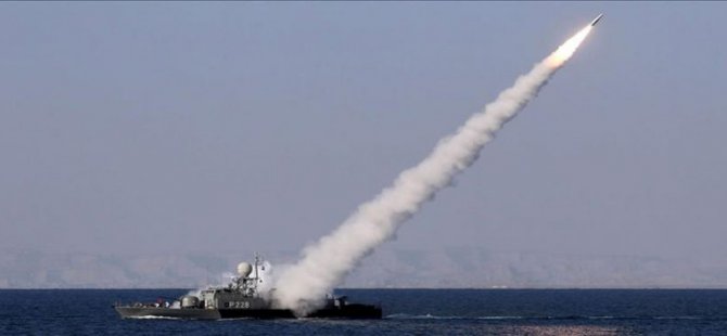 İran medyası: İran donanması Basra Körfezi’nde yanlışlıkla kendi gemisini vurdu