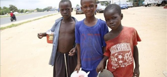 BM'den Senegal'de Sokakta Dilenen Çocuklar İçin Kovid-19 Yardım Kiti