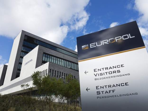 Europol: Avrupa'da hırsızlar 'Evi dezenfekte etmek için geldik" diyerek soygun yapıyor