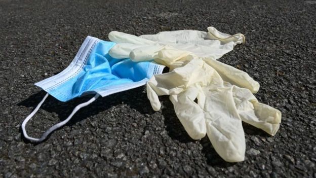 Koronavirüsün kirlilik mirası: Atık eldivenler ve maskeler