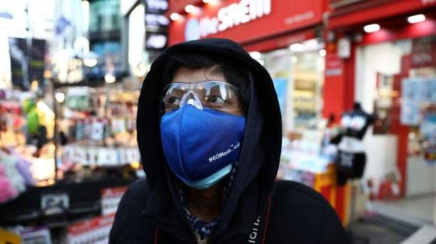 Güney Kore'de yaklaşık iki ay sonra sonra günlük yeni koronavirüs vakası arttı