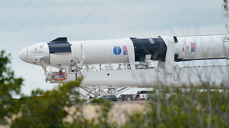 İlk astronotlu SpaceX roketi fırlatılıyor: Yeni bir uzay çağı için milat olabilir