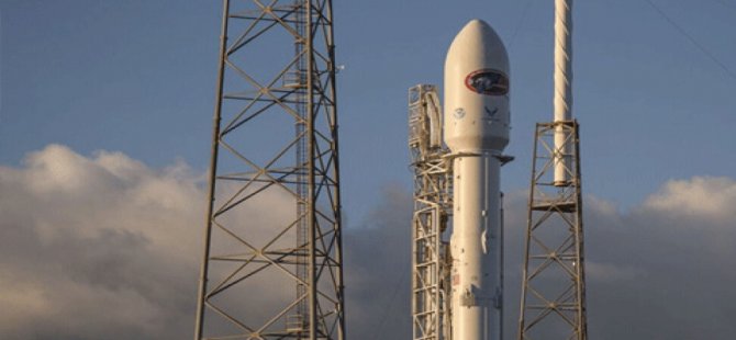 SpaceX'in ertelenen ilk insanlı uzay mekiği denemesi bugün gerçekleşecek