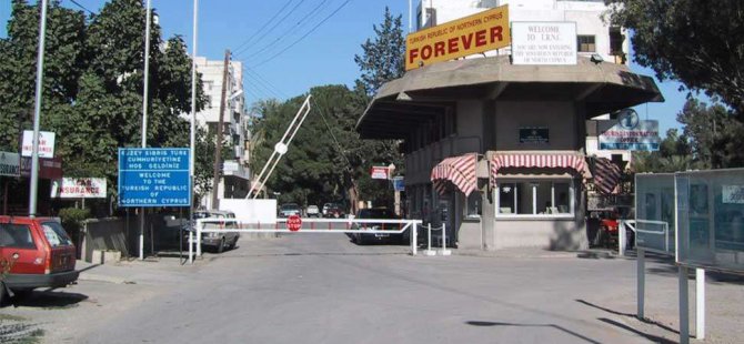 Ledra Palace kapısı yaya geçişlerine açıldı