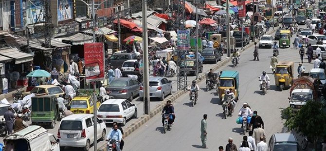Pakistan'da Kovid-19 Vaka Sayısı 85 Bini Aştı