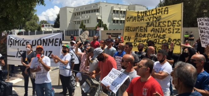 Güney Kıbrıs’ta çalışanlar kapıların açılması konusunda ısrarlı: “Direneceğiz”