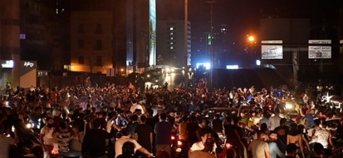 Lübnan'da Ekonomik Krize Karşı Düzenlenen Protestolar Sürüyor