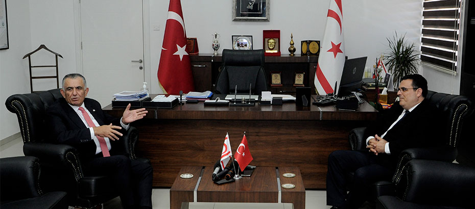 Milli Eğitim ve Kültür Bakanı Çavuşoğlu, DAÜ Rektörü Hocanın’ı kabul etti