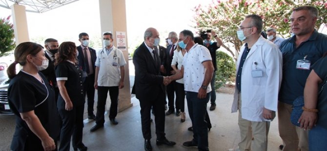Başbakan Tatar, Gazimağusa Devlet Hastanesi’ni Ziyaret Etti