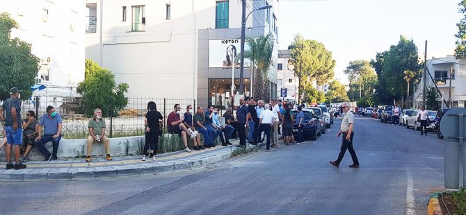 1 Temmuz kararı protestosu için vatandaşlar Dereboyunda toplanmaya başlandı