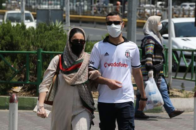 İran zorunlu maske uygulamasına geçiyor