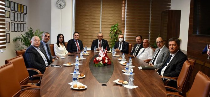 Milli Eğitim Bakanı Çavuşoğlu DAÜ'yü ziyaret etti