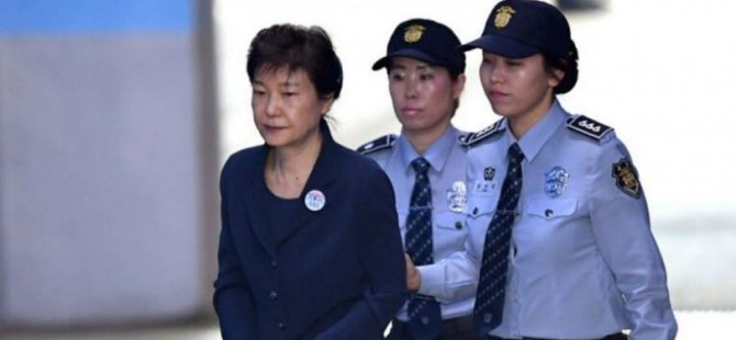 Güney Kore'nin eski Devlet Başkanı yolsuzluk dolayısıyla 20 yıl hapse mahkum edildi