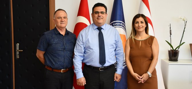 Kanal T yetkilileri DAÜ rektörü Prof. Dr. Aykut Hocanın’ı ziyaret etti