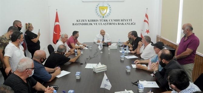 Ulaştırma Bakanı Atakan, Taksicilerle Görüştü