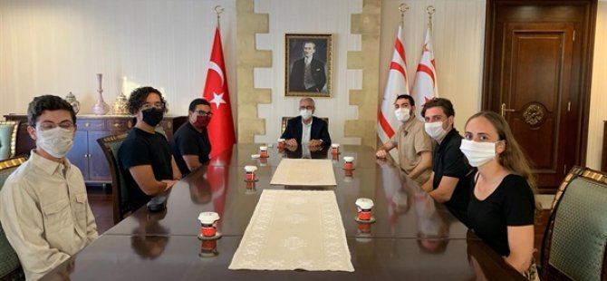 Cumhurbaşkanı Akıncı Birleşik Krallık Kıbrıs Türk Öğrenci Federasyonu Yetkililerini Kabul Etti