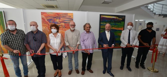 İki ayrı kişisel resim sergisi YDÜ Tıp Fakültesi Sergi Salonunda  Dr. Suat Günsel’in katılımıyla açıldı.