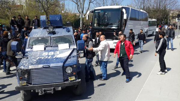 Grup Yorum konserine polis baskını