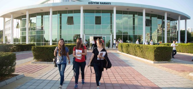 Yakın Doğu Üniversitesi YKS Ek Kontenjan Tercihlerinde% 210 Artışla KKTC’de 451 Öğrenci İle En Çok Tercih Edilen Üniversite OldU