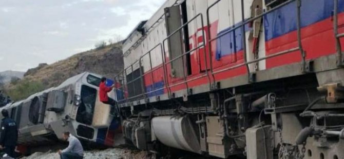Ankara'da iki yük treni kafa kafaya çarpıştı: 2 makinist hayatını kaybetti