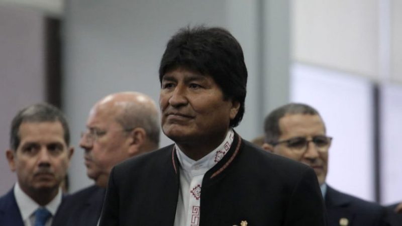 Evo Morales, adayının Bolivya'daki seçimleri kazanmasının ardından Venezuela'ya geçiyor