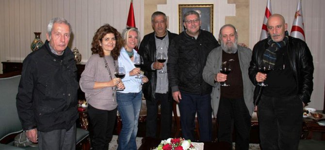 Kıbrıslı Türk üyeler istifa etti