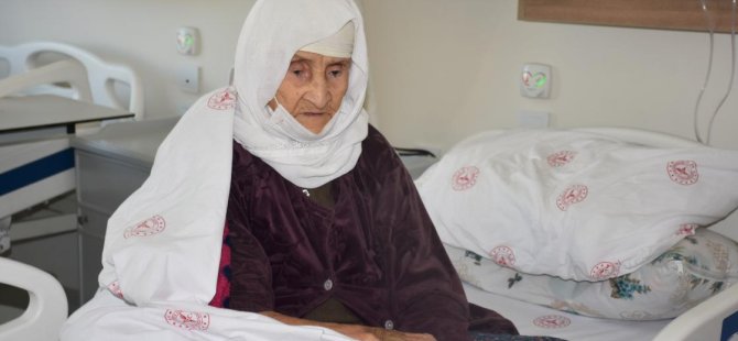 Şırnak'ta 120 yaşındaki kadın koronavirüsü yendi