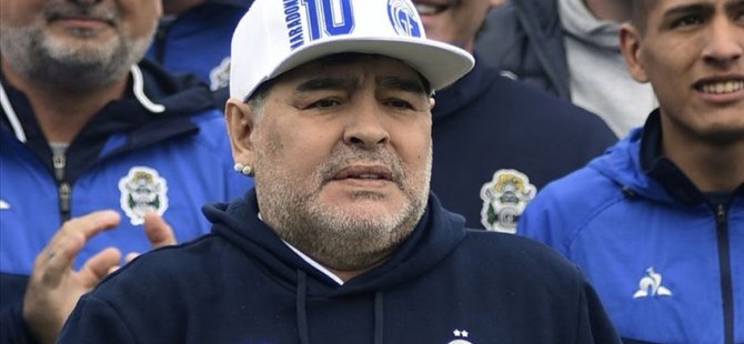 Maradona Hastaneye Kaldırıldı