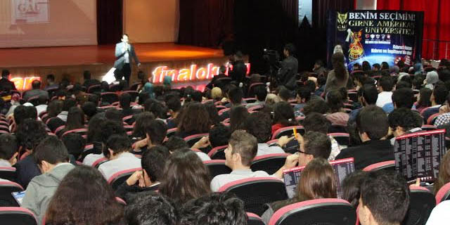   GAÜ’den Diyarbakır’daki Final Okulları’nda öğrencilere yönelik sunum