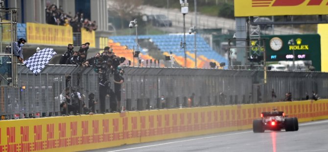 Formula 1 tarihi İstanbul’da değişti; Lewis Hamilton 7. kez dünya şampiyonu!