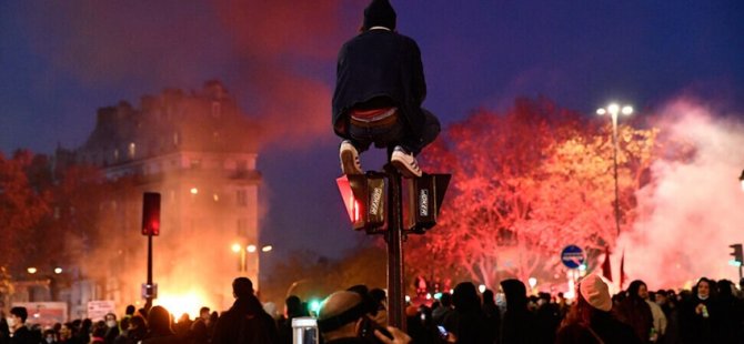 Fransa'da Güvenlik Yasa Tasarısı Ve Polis Şiddetinin Protesto Edildiği Gösterilerde Olaylar Çıktı