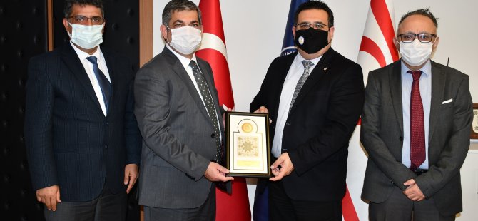 DAÜ Rektörü Prof. Dr. Aykut Hocanın ve LAÜ Rektörü Prof. Dr. Mehmet Ali Yükselen Bir araya Geldi