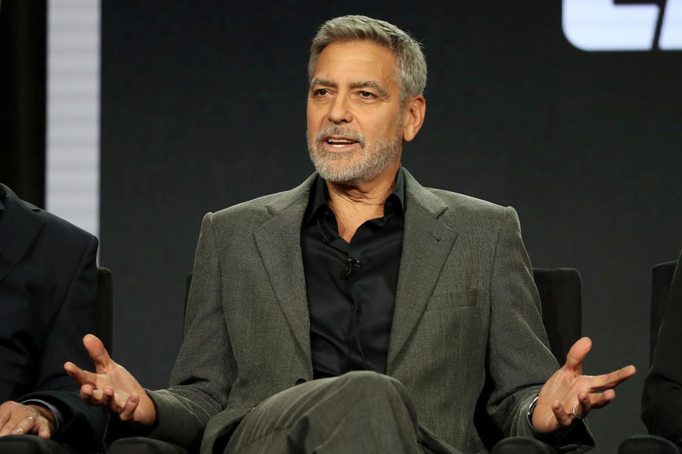 George Clooney, Brad Pitt'i "perili ev"den nasıl kurtardığını anlattı
