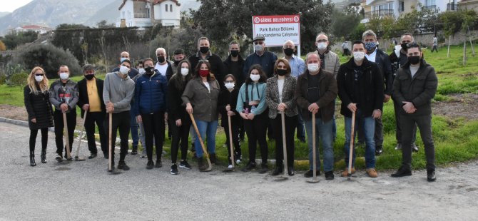 Girne Belediyesi’nde Ağaçlandırma çalışmaları devam ediyor