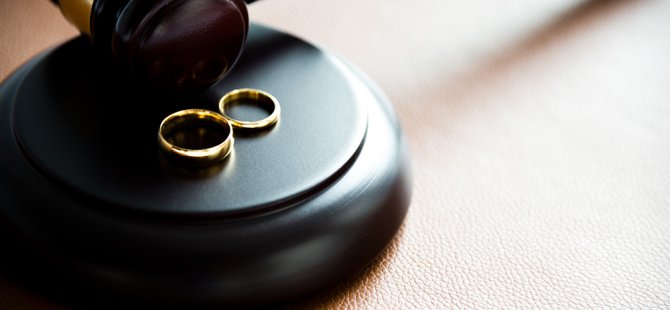Αναγκάζοντας τη νύφη να πάει σε πεθερά και να έχει πρόσβαση σε σεξουαλικά τοποθεσίες θεωρήθηκε λόγος διαζυγίου