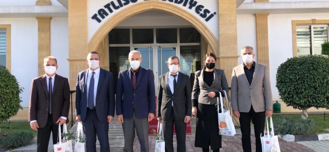 Τα Μέλη του Διοικητικού Συμβουλίου του East East επισκέφτηκαν τον Δήμαρχο Tatlısu Hayri Orcan