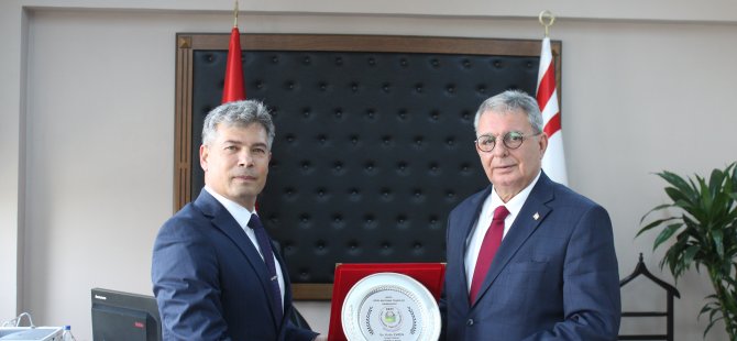 Ο υπουργός Εσωτερικών Kutlu Evren δέχθηκε τον επικεφαλής του Οργανισμού Πολιτικής Άμυνας Necmi Karakoç.